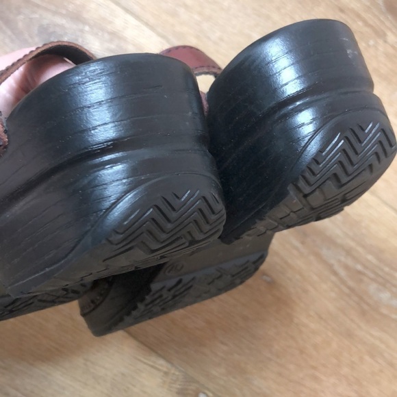 Dansko Merrie Oxblood Leather Mules Size 37/6.5-7 - Picture 6 of 7